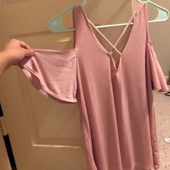 Sheen dusty pink off the shoulder blouse! - Picture 2 of 3